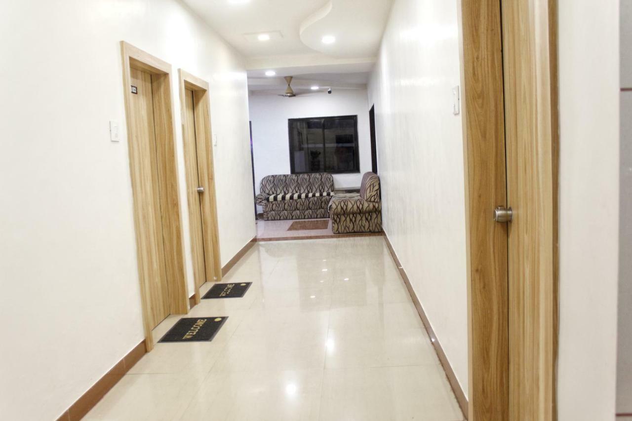 Hotel Shri Radhe Somnath Ngoại thất bức ảnh
